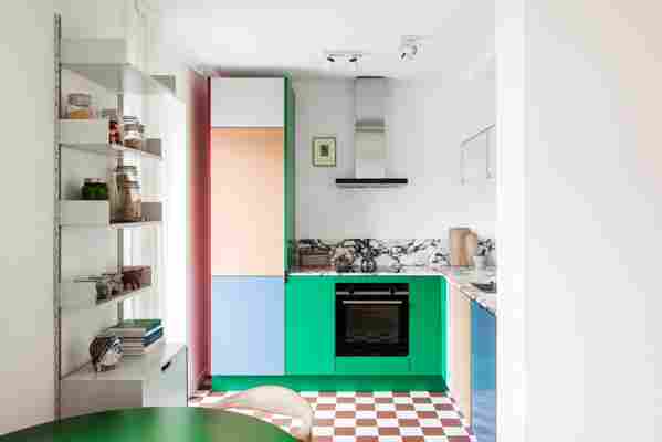 A Tiny Berlin Kitchen That Isn’t Shy About Mixing Patterns and Colors