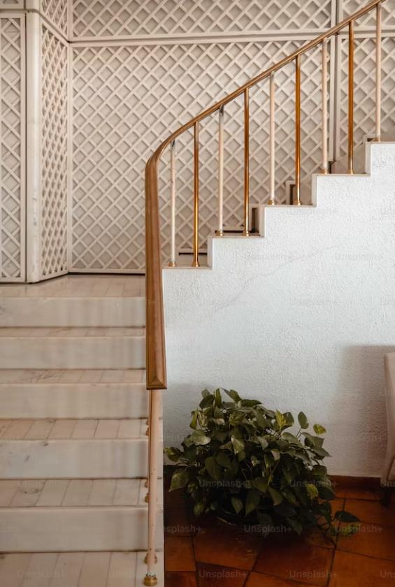 8 Astonishing Modern Staircase Ideas This 2022